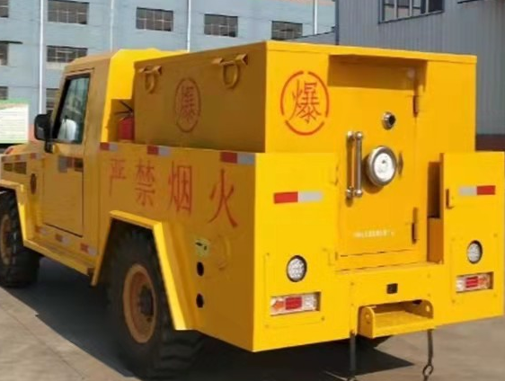 富民凯龙爆破器材运输车：保障爆破任务的安全运行
