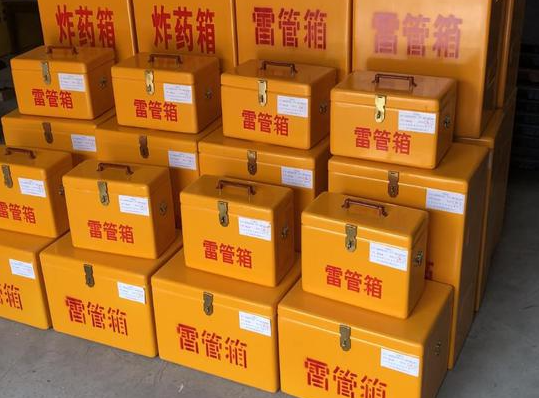 富民玻璃钢雷管箱的使用寿命一般是多少？